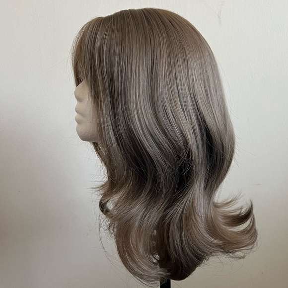 15” Light Brown Wavy Shoulder Length Synthetic Heat Resistant Wig With Bangs - Picture 6 of 11